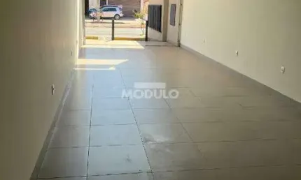Sala comercial para alugar na Avenida Itaipu, --, Granada, Uberlândia