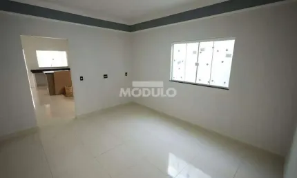 Casa residencial à venda, 3 quartos, 1 suíte, 2 vagas, santa rosa - uberlândia/mg