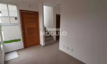 Casa de condomínio à venda, 3 quartos, 1 suíte, 2 vagas, bosque dos buritis - uberlândia/mg
