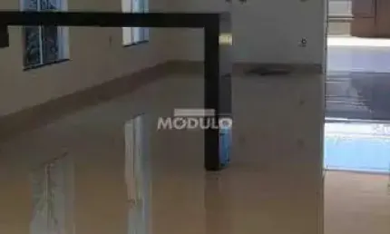 Casa residencial à venda, 3 quartos, 1 suíte, 4 vagas, laranjeiras - uberlândia/mg