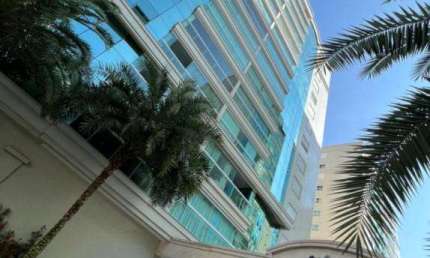 Apartamento com 4 quartos à venda na Rua 137, 68, Centro, Itapema