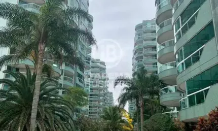 Apartamento 04 suÍtes em condomÍnio alto padrÃo, Meia Praia, Itapema - SC