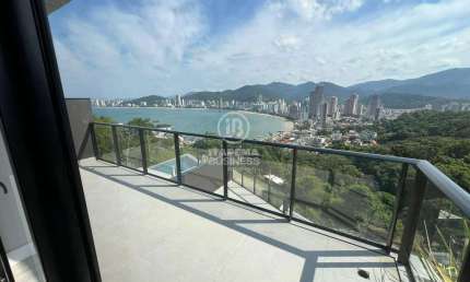 Magnifica casa com vista para o mar , Canto da Praia, Itapema - SC