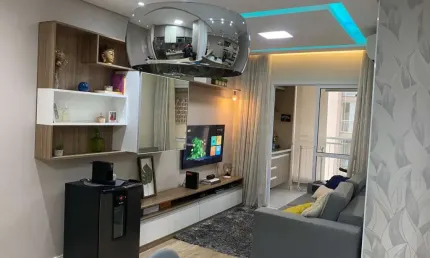 Apto pronto para morar no hanbury, 2 dorms sendo 1 suíte, andar intermediário, varanda grill e 1 vaga coberta.