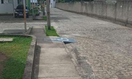 Apartamento com 2 dormitórios à venda, 56 m² por R$ 160.000 - Parque Ideal - Teresina/PI