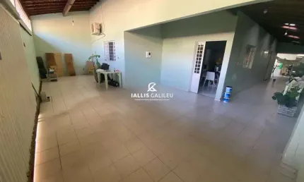 Casa com 4 quartos à venda na Quadra Saci, Saci, Teresina por R$ 400.000