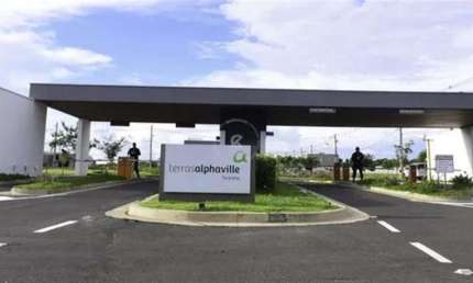 Terreno no Alphaville - 308,75m², Segurança e Lazer Completo!
