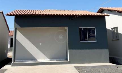 Casa com 2 Quartos no Melhor Residencial de Demerval Lobão – Oportunidade Imperdível!'