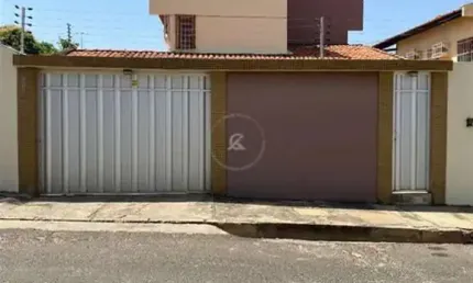 Casa Duplex com 4 Quartos em Condomínio Fechado - Oportunidade Imperdível!