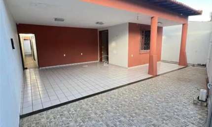 Casa com 4 quartos para alugar na Rua Moisés Said, Matadouro, Teresina por R$ 3.000