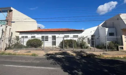 Casa comercial para alugar na Avenida Joaquim Ribeiro, Nossa Senhora das Graças, Teresina por R$ 2.800