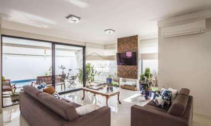 Casa com 3 quartos, 300 m², à venda por R$ 1.900.000- Campos do Conde Chambord - Tremembé/SP