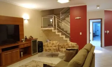 Casa com 3 quartos à venda no Jardim Maria Augusta, Taubaté 