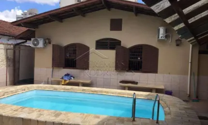 Casa com 5 quartos à venda no Centro, Taubaté 