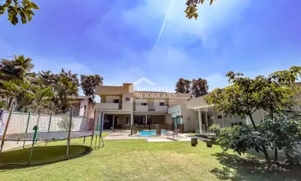Casa à venda com 6 suítes - condomínio village paineiras - pindamonhangaba/sp