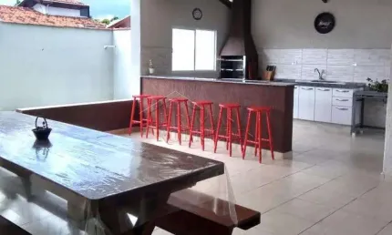 Casa com 3 dormitórios, 276 m², à venda por R$ 690.000- Campos Elíseos - Taubaté/SP