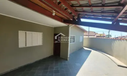 Casa para locação com 3 dormitórios no bairro vila rica em pindamonhangaba/sp.