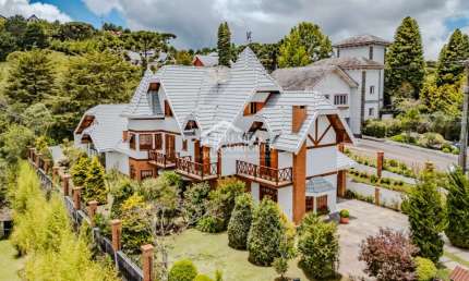 Casa com 6 dormitórios, 838 m², à venda por R$ 4.990.000- Condomínio Aldeia Austríaca - Campos do Jordão/SP