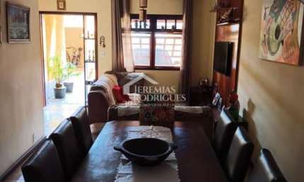 Casa com 3 dormitórios, 170 m² - Centro - Tremembé/SP