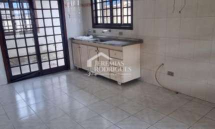 Casa com 4 dormitórios, 243 m² - Jardim Rosely - Pindamonhangaba/SP