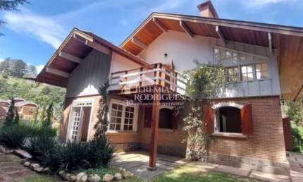 Casa com 3 dormitórios, 258 m² - Capivari - Campos do Jordão/SP
