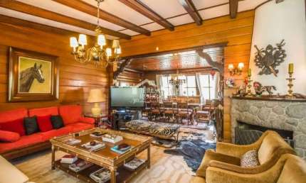 Casa com 5 quartos, 720 m², à venda por R$ 10.300.000- Jardim Embaixador - Campos do Jordão/SP