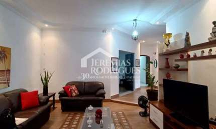 Casa com 3 dormitórios, 233 m² - Santana - Pindamonhangaba/SP