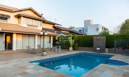Casa com 4 suítes, 335 m² - Condomínio Colonial Village I - Pindamonhangaba/SP