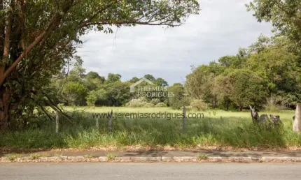 Terreno à venda em Piracangaguá, Taubaté 