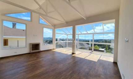 Casa com 3 suítes, 176 m² - Condomínio Sorenberg - Campos do Jordão/SP
