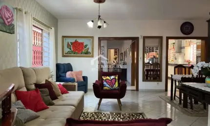Casa com 5 dormitórios, 349 m² - Parque Santo Antônio - Taubaté/SP