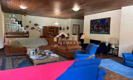 Casa com 5 suítes, 348 m² - Centro - Santo Antônio do Pinhal/SP.