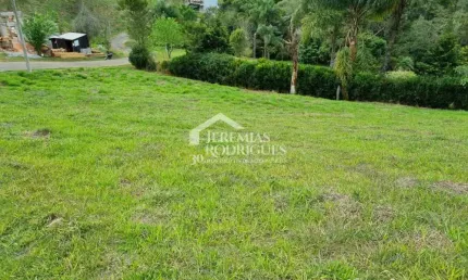 Terreno com 972 m² - Condomínio Parque Mantiqueira - Santo Antônio do Pinhal/SP.