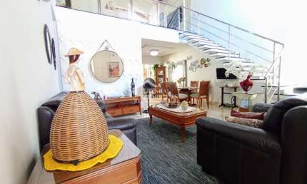 Casa para venda com 3 dormitórios no Condomínio Campos Do Conde II Versailles em Tremembé/SP