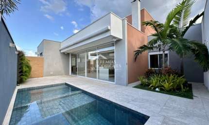 Casa para locação com 3 suítes no Condomínio Residencial Terras de San Marco em Taubaté/SP