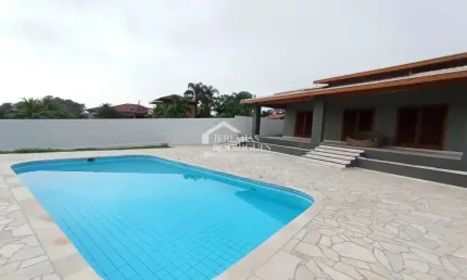 Casa à venda com 4 dormitórios no condomínio chácaras cataguá em taubaté/sp