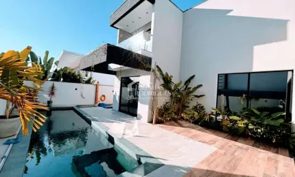 Casa à venda com 5 dormitórios no condomínio reserva dos lagos em pindamonhangaba/sp.