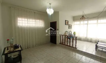 Casa para venda e locação no bairro jardim eulária em taubaté/sp.