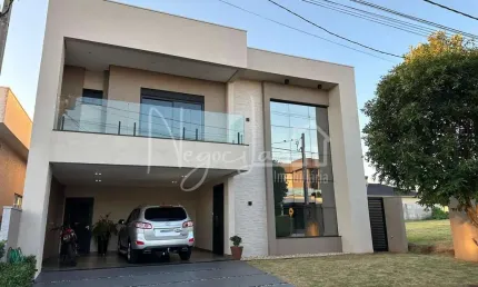 COND. SAFIRA, Sobrado MOBILIADO com 4 suítes - FOZ DO IGUACU - PR