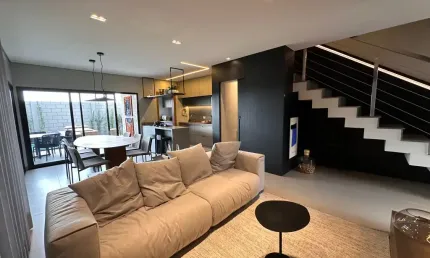 Casa de condomínio sobrado para venda possui 128 metros quadrados com 3 quartos