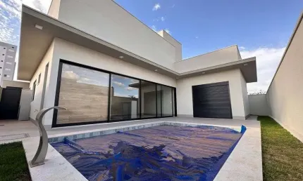 Casa de condomínio térrea para venda com 240 metros quadrados com 3 quartos