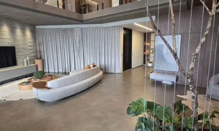 Sobrado mobiliado - 3 suítes + escritório + piscina + móveis vidal