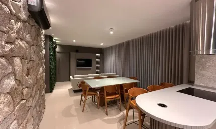 Imóvel para venda tem 151 metros quadrados com 3 quartos em Jardim Karaíba - Uberlândia - MG
