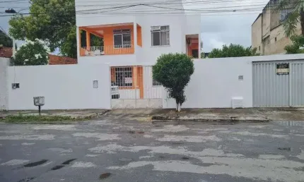 Sobrado para venda com 254 metros quadrados com 7 quartos em Paripe - Salvador - BA