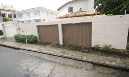 Casa a venda no Itaigara com 4 suítes , 4 vagas, piscina Salvador - Ba