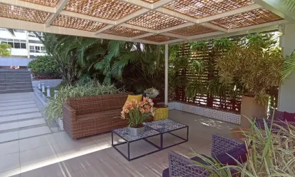 Lindo Apartamento a venda na Barra com 4/4 a 200 m do mar