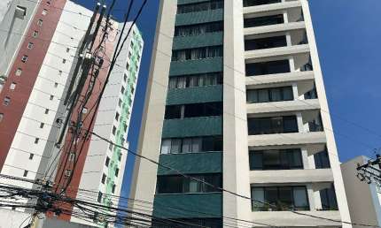 Vendo Apartamento 4/4 com Suíte, Closet, Despensa e Dependência para Funcionário na Pituba - 170m²