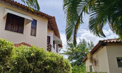 Casa Triplex Mobiliada com 5 Quartos em Condomínio Fechado Próximo à Praia – Praia do Flamengo