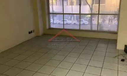 Sala comercial para alugar na Avenida Ipiranga, 337, República, São Paulo por R$ 3.000