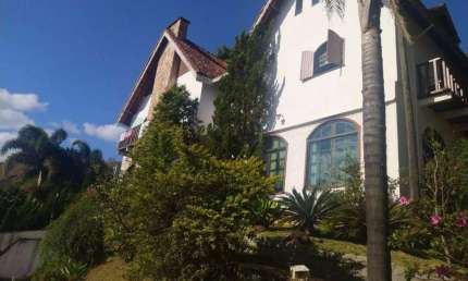 CASA A VENDA - 5 QUARTOS 516,00 M2 - BAIRRO: BELVEDERE